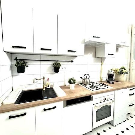 L3 City Centre Stylish Flat Ac Budapeste Exterior foto